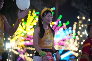BIB: 2023, 2117
                            <button type="button" onclick="openModal(21528532)" class="btn btn-primary btn-sm float-right btn-popup" data-toggle="modal" data-target=".modal-high-quality">
                        <i class="fas fa-shopping-cart"></i> Add to Cart
                    </button>
                                            <button type="button" onclick="isThisMe(21528532, true)" class="btn btn-success btn-sm float-right btn-popup btn-isme hidden" data-toggle="tooltip" data-placement="bottom" title="นี่คือรูปของคุณใช่ไหม คลิกที่นี่เพื่อเอาเข้าอัลบั้ม">
                        <i class="fas fa-plus"></i> Add to album
                    </button>
                    <button type="button" onclick="isThisMe(21528532, false)" class="btn btn-warning btn-sm float-right btn-popup btn-isnotme hidden">
                        <i class="fas fa-ban"></i> Remove from album
                    </button>